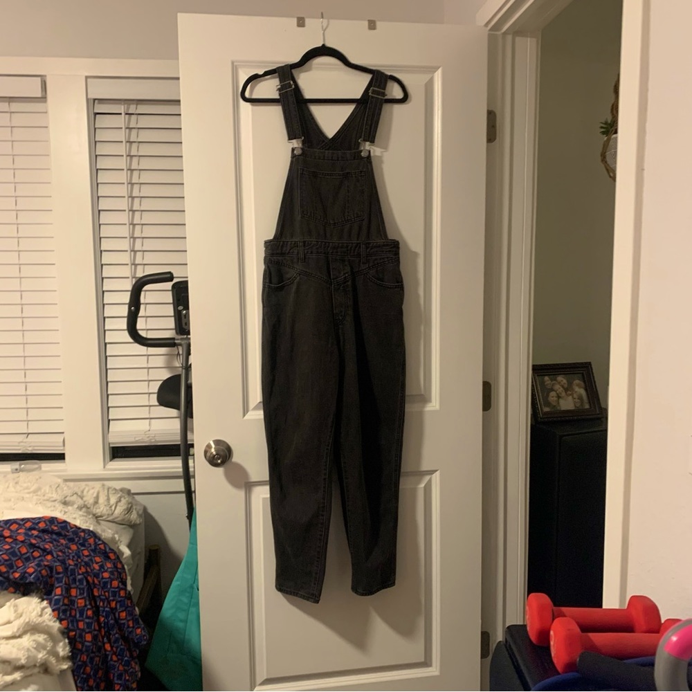 Black Levi’s Women’s Denim Overalls | sz 29
